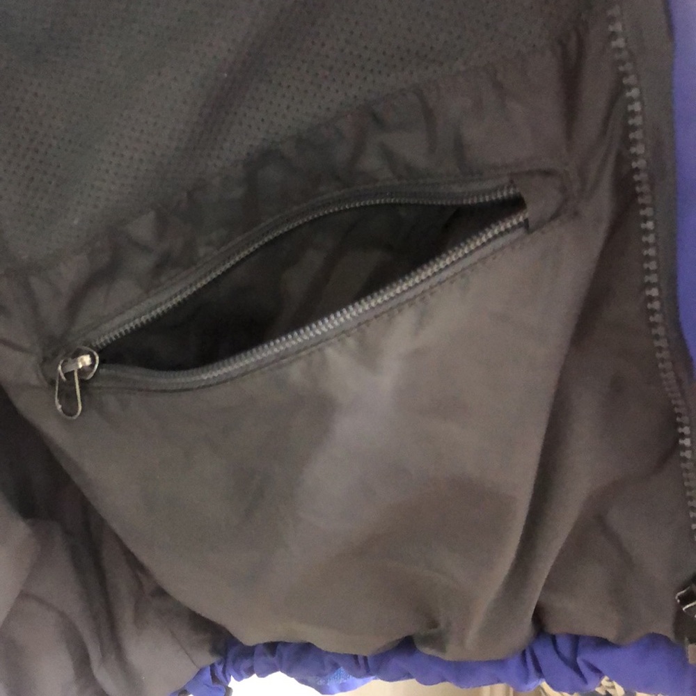 The North Face blue HyVent jacket size M - Picture 7 of 7